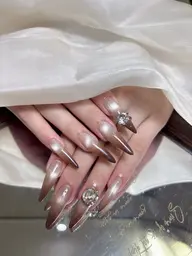 ❤️‍🔥グラデーション長さ出し&パーツ付け放題🎁