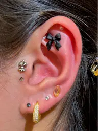 耳ツボジュエリー