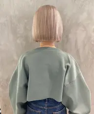 🤍期間限定!!!🤍ブリーチリタッチ➕オンカラー✨️(トリートメント付)