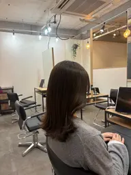 【韓国風が人気☆】顔周りカット+シードオイルカラー