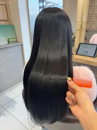 酸性ストレート➕ カット➕水トリートメント