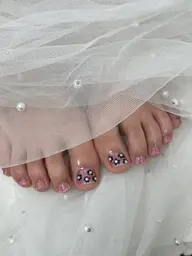 🐾ジェルオフ無料🐾フット親指アートし放題コース✨甘皮ケア込！