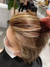 🧸ナチュラルハイライト🧸ブリーチ1回＋オンカラー💕柔らか透明感カラー‼️動きや立体感の欲しい方に‼️