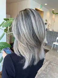 【Cコース】カット+バレイヤージュ(1ブリーチ)+ケラチントリートメント