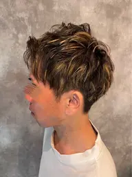 ハイライト＋全体カラー＋トリートメント⚡️