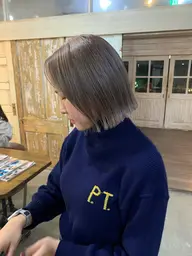 🍀カット+シャンプーブロー+艶トリートメント🍀