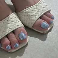 【 フットネイル デザインやり放題 】シンプル〜ニュアンス🙆🏻♀️ 持ち込みデザイン✨ オフ無料サービス🫶🏻