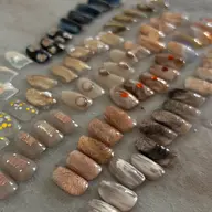 平日限定価格！【デザイン限定】片手ワンカラー✖️デザインアシンメトリー・ちぐはぐネイル♪ オフ込みでお得価格