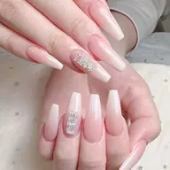 ⋆ᖭི༏ᖫྀ⋆【チップ長さだし】フレンチ&カラーグラデーシュン*ੈ✩‧₊˚ ✨