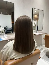 4stepトリートメント！手触りが良くなる水分補給のトリートメント！シャンプーブロー込み