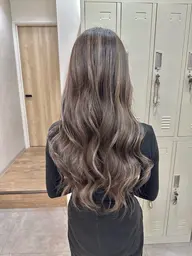 【立体感のあるハイライトカラー🌿】カット＋コントラストハイライト🌟