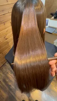 最新アルカリ酸熱トリートメント＋カット✨ 最高級な商材と独自に組み合わせたトリートメントです！（縮毛矯正ではありません）