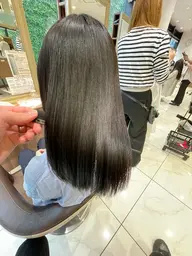【女性限定‼️透明感白髪染め‼️】似合わせカット✂️イルミナカラー＆髪質改善トリートメント✨