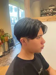 🌀カット➕パーマ➕ﾘﾝｹｰｼﾞﾄﾘｰﾄﾒﾝﾄ➕眉カット🌀