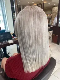 【1ヶ月以内メンテナンスメニュー】毛先カット+BYKARTEトリートメント