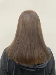 うる艶カラー+🌸Aujua4STEPトリートメント🌸➕料金で超音波アイロンつけること出来ます✈️☁️💙