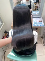 【✅50%off クーポン💡】パサつきや広がりにお困りの方🌀おすすめうるつや髪質改善トリートメント✨✨