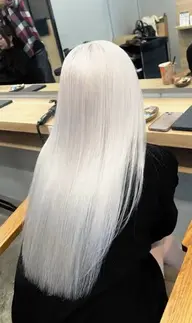 【3名限定】2ブリーチカラー(ホワイト、ペール系）＆髪質改善トリートメント&毛先カット無料