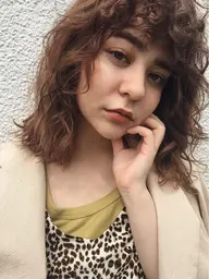 【再来】ご予約数No.1 ✨口コミ好評🌼女性限定👩🏼カットカラー＋集中ダメージケアトリートメント🥣