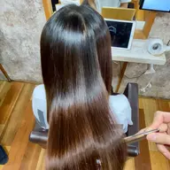 【🩵自然で柔らかな艶ストレート🩵】髪質改善美髪矯正（縮毛矯正）/金沢文庫4分