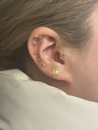 💎今話題の耳ツボジュエリー付き💎前髪カット+耳ツボジュエリー