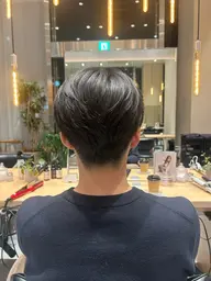 ⭐️急募⭐️4月14日16時、17時半​〜​限定無料メンズカット✂️こちらのメニューのみ表参道店になります🙇🏼‍♀️