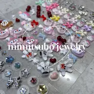 【 大バズり 】 ❤︎ 耳つぼジュエリー ❤︎ 10粒 （ 片耳 5粒 : 5粒 ）