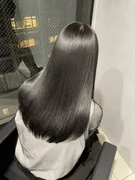 🔥３月限定🔥✨ダメージで諦める前に✨🫧美髪縮毛矯正＋髪質改善トリートメント