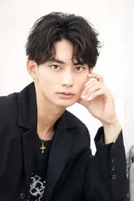 【大人気スタイリスト担当】メンズカット+眉カット+ヘアセット¥6000