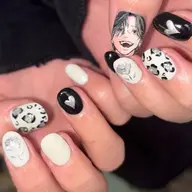 痛ネイル1本➕90分アートし放題🎨(持ち込み・おまかせ🆗パーツ付)/27日🈳