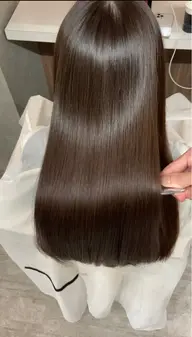 【✨艶髪✨】美髪矯正+髪質改善トリートメント(カット無し、ブリーチ毛+5000円)