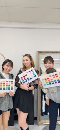 スタッフMoka限定モニターメニュー❤️12トーン細分化パーソナルカラー(1st.2nd.ベストカラー)+骨格診断🌷