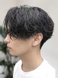 【男女共通】カット＋パーマ（トリートメント付き）ツイスト･スパイラル・波巻きは内容により追加料金＋¥3,500となります