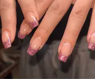 オフ有りフレンチネイル※ベースはクリア、ベースカラー追加の場合＋¥1,100（オフ代別途付きます）