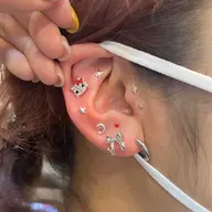 【写真撮影可能な方のみ】耳つぼジュエリー16粒