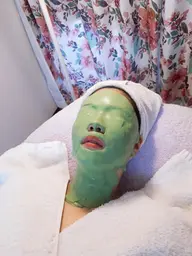 お肌を整え ニキビ 吹き出物予防!✨ビューネケアパック➕アドバンスコース(50分)フェイシャル 肩 デコルテ 合計80分