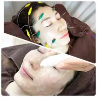 【いちご鼻・角栓・小顔】毛穴洗浄ハイドラフェイシャル💧+20ヶ所電気美容鍼🪡⚡【ニューハーフ鍼灸師の最強肌管理🌹】