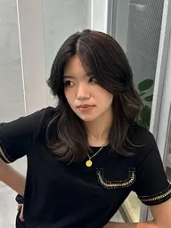 【ハイライト・ローライト🌙】ブリーチ+オンカラー+トリートメント！シンプルでは物足りない方、デザイン性が欲しい方に！