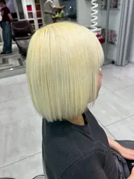 全頭ブリーチ✖️2 カラー🐣