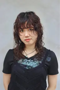 【抜け感重視】くしゃっとアンニュイパーマ＋カット