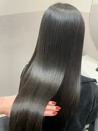 【リラクゼーションmenu🐏✴︎】韓国風カット↪︎美容液入りケアカラー+髪質改善HITAトリートメント+スパ15min