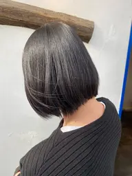 梅雨時期やうねりや広がりが気になる方にオススメ‼️ストレートパーマ＋メンテナンスカット