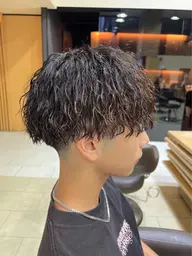 【２回目以降ご利用の方👀】カット＋パーマ【なんでも可】トリートメントサービス🙇