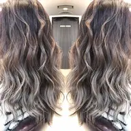 💇‍♀️【外国人風】カット+グラデーション『半島ブリーチ+カラー』+プチトリートメント