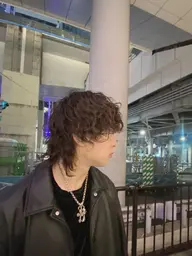 カット　ウルフ、マッシュウルフスタイル