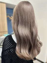 【学割U24&24歳以下】小顔カット+voice式髪質改善カラー+艶TR