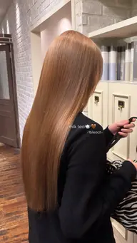 ハイトーンカラー💎透明感Wカラー(ブリーチ+オンカラー)¥13000