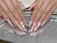 トレンド🔥スカルプ(チップ)10本持ち込みデザイン💅🏻時間内パーツ付け放題💜長さ出しケア込みオフ無料(練習専門)