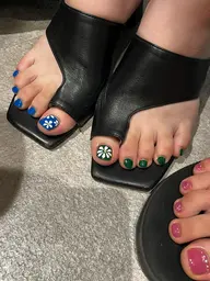 フットネイルアートし放題🌍🤍パラジェル・オフありの場合ご連絡ください！