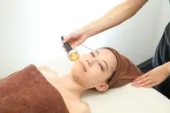 【小顔&肌質改善!〇〇〇超えの声!】フォースカッターフェイシャル80分¥9900